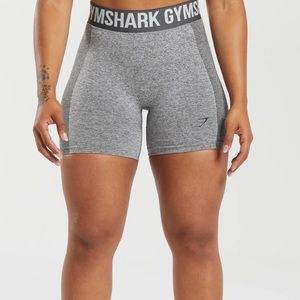 Small FLEX SHORTS
Charcoal Marl
Gymshark Womens